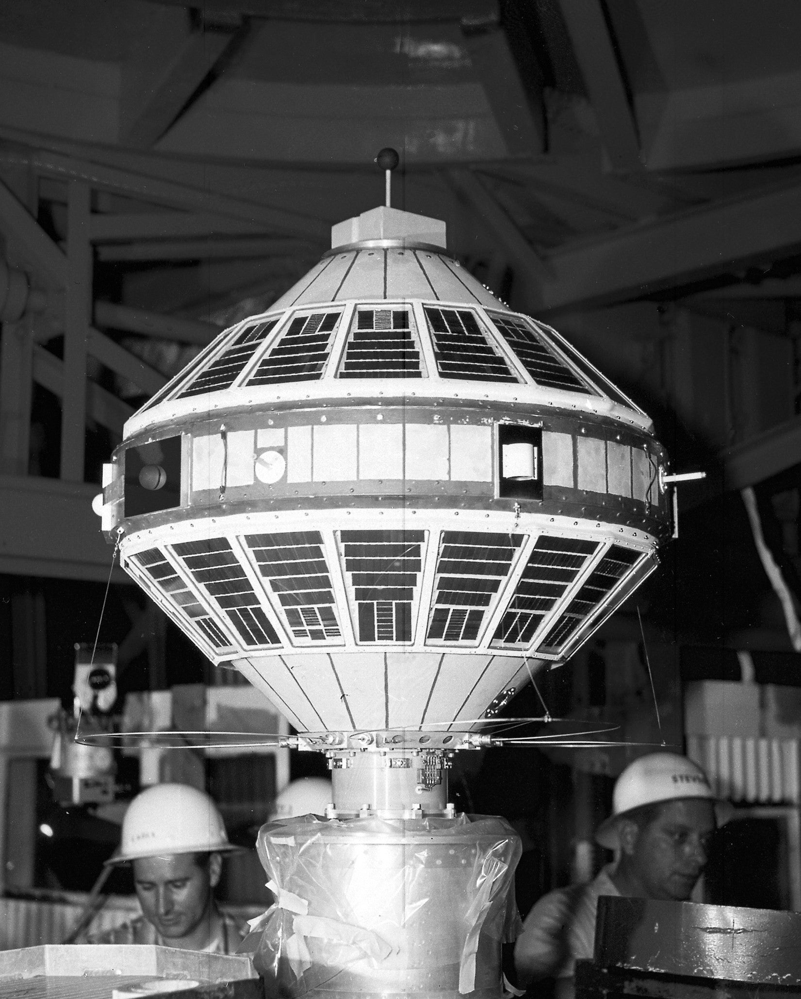 explorer 7 research satellite