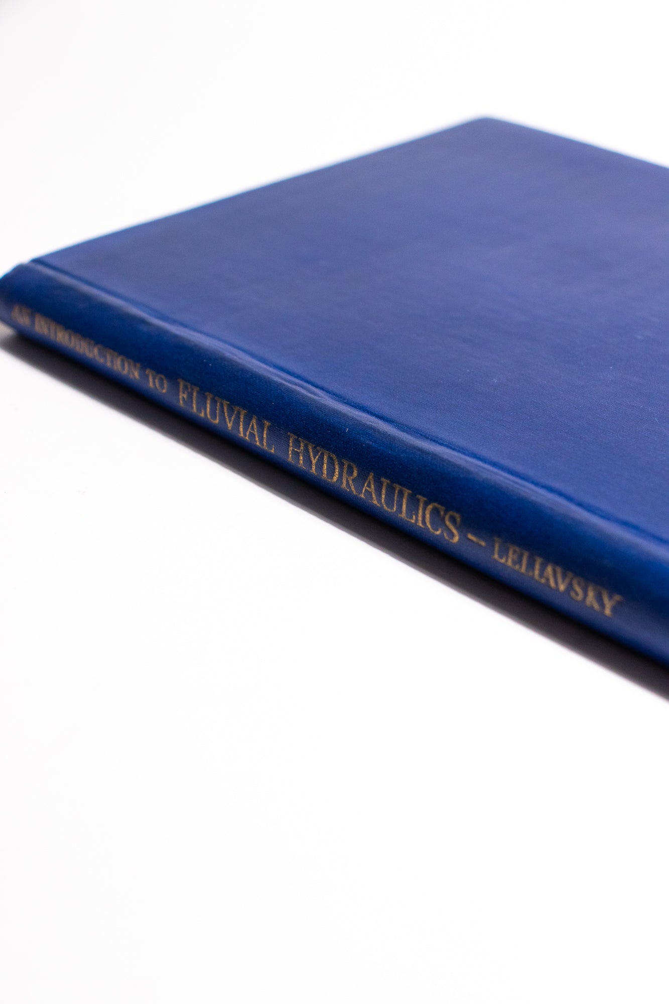 An Introduction to Fluvial Hydraulics - Books from Stemcell Science Shop