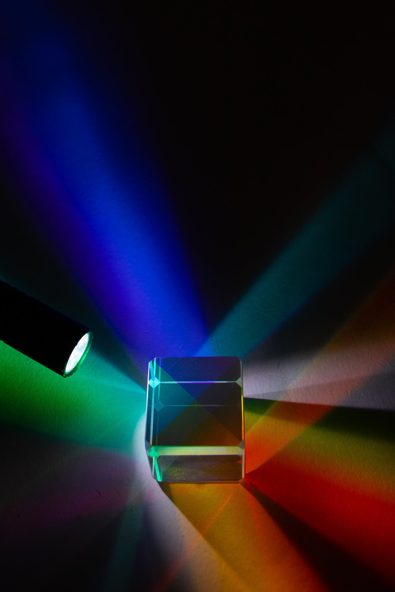 Beam Splitter Dichroic Glass X - Cube - Tool from Stemcell Science Shop