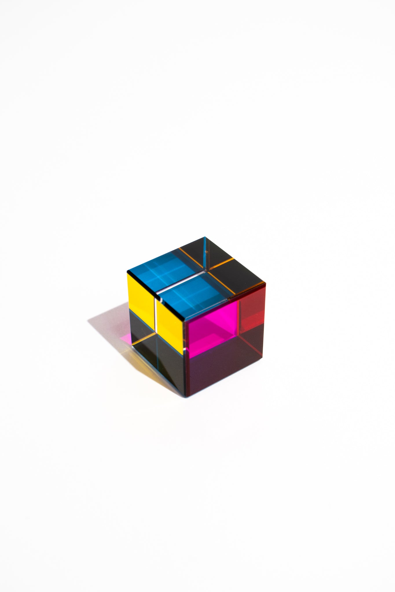 Color Mixing Cube - 1" - Demonstration from Stemcell Science Shop