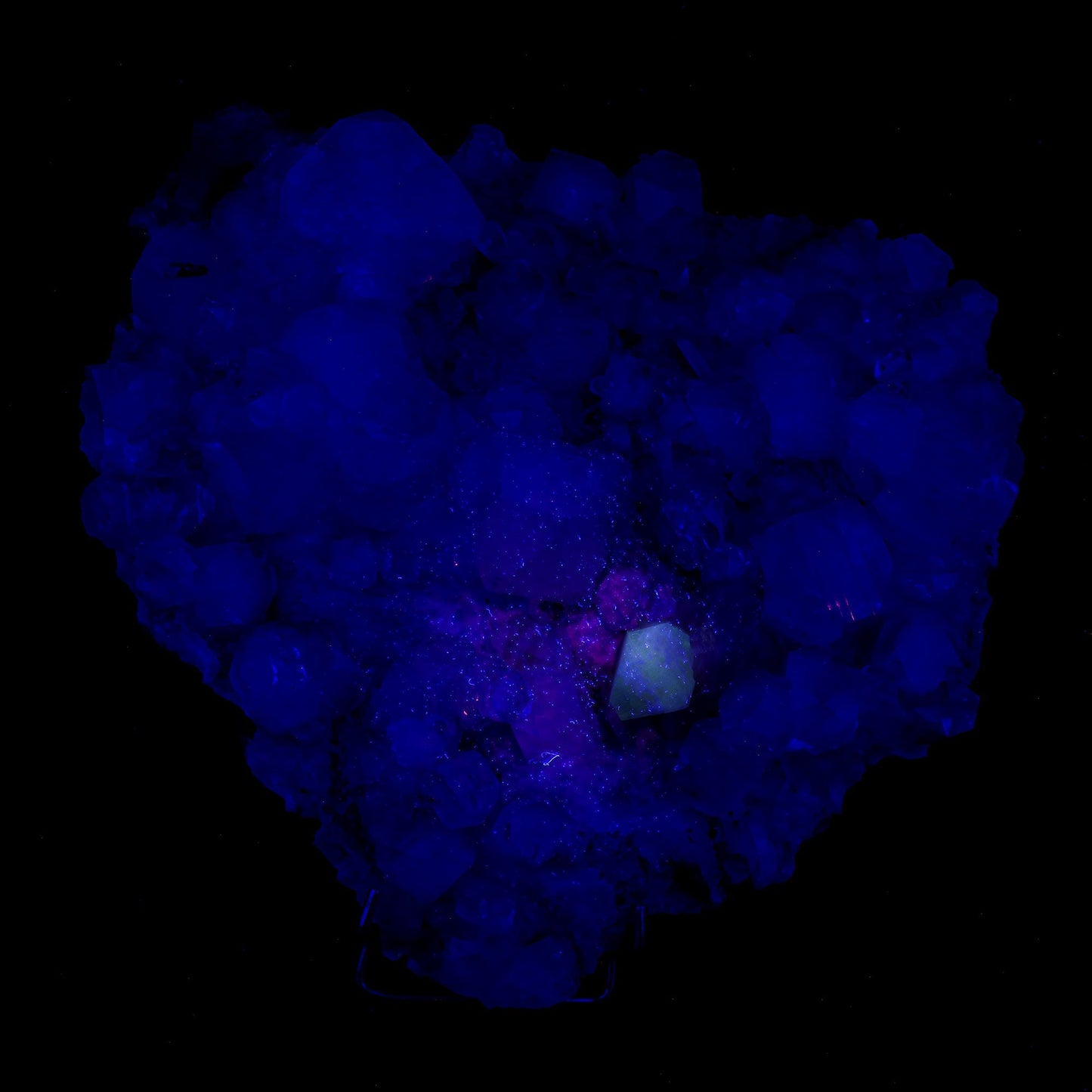 Powellite Fluorescent on Apophyllite Natural Mineral Specimen, Default Title at Stemcell Science Shop