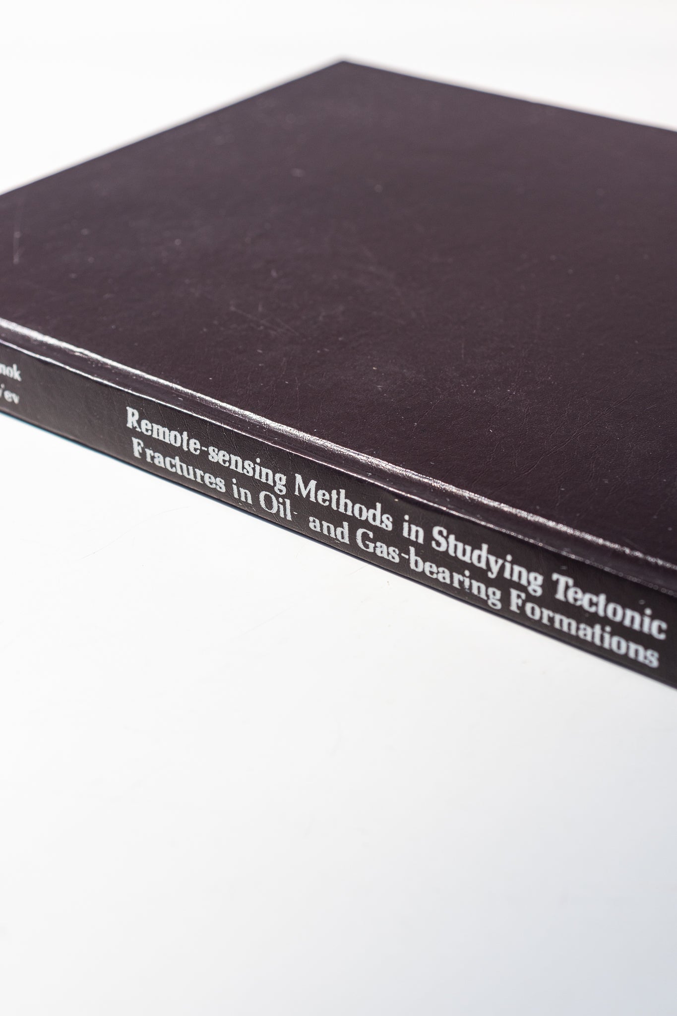 Remote Sensing Methods in Studying Tectonic Fractures in Oil and Gas Bearing Formations - Books from Stemcell Science Shop