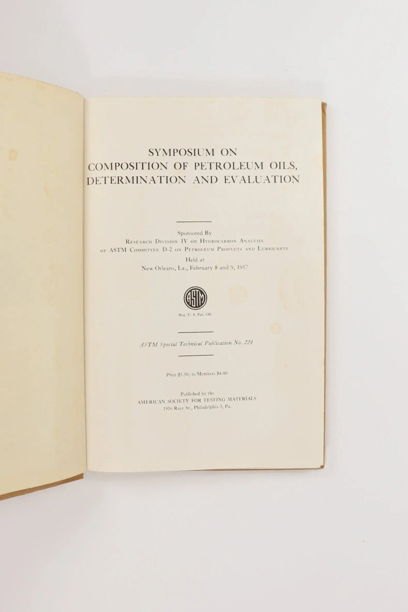 Symposium on Composition of Petroleum Oils, Determination and Evaluation - Books from Stemcell Science Shop