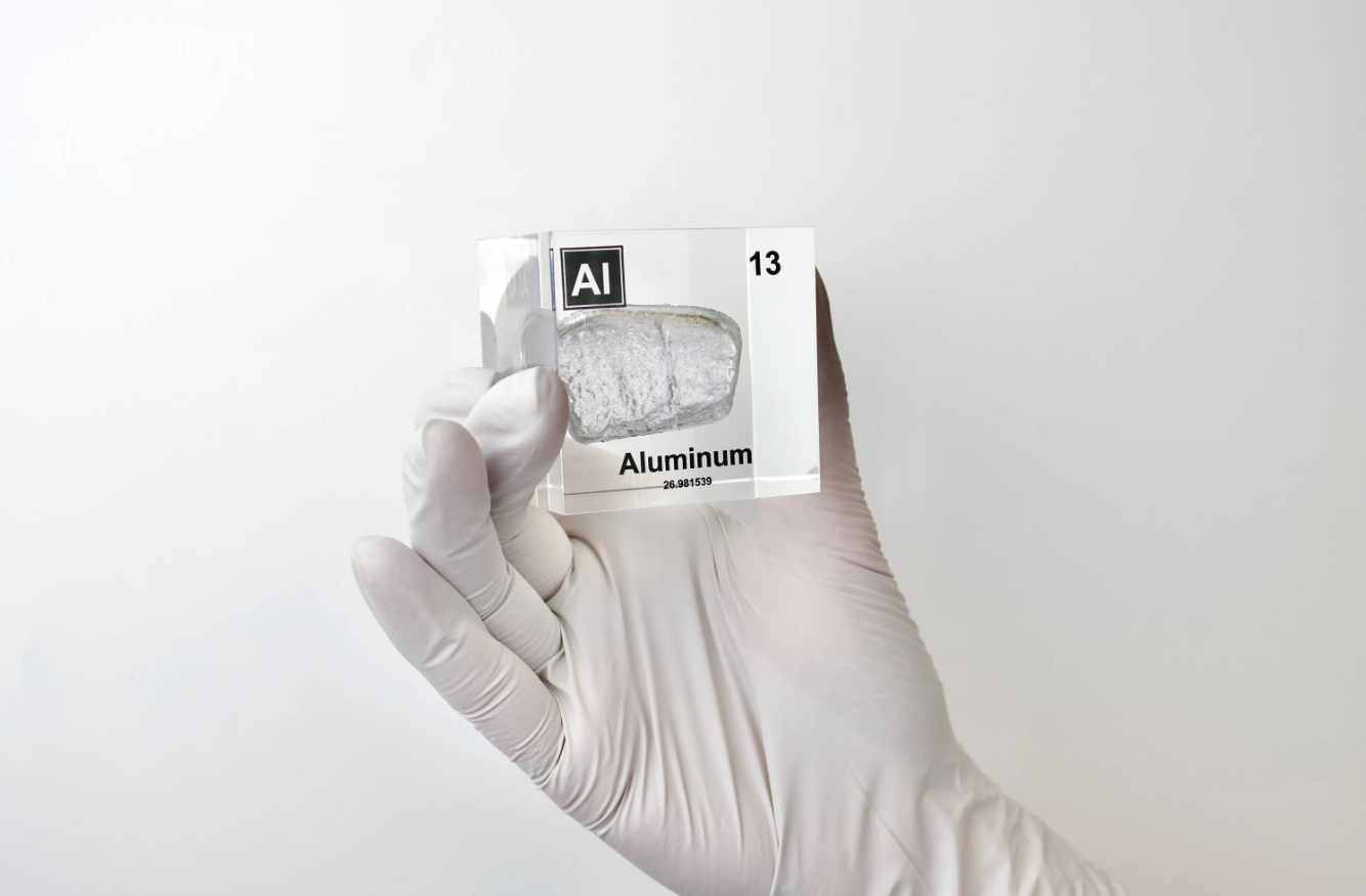 Aluminum Element Cube - 2" Acrylic Display - Atomic Number 13