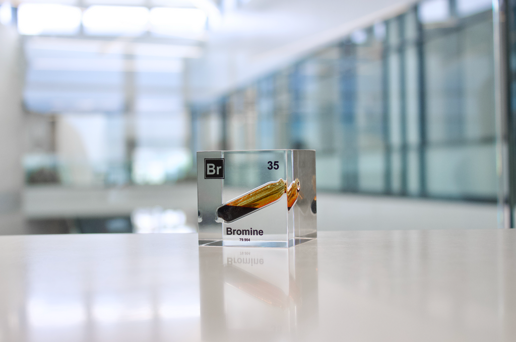 Bromine Element Cube - 2" Acrylic Display - Atomic Number 35