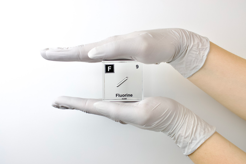 Fluorine Element Cube - 2" Acrylic Display - Atomic Number 9