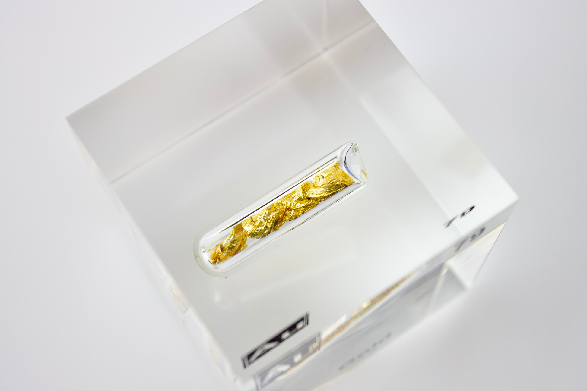 Gold Element Cube - 2" Acrylic Display - Atomic Number 79