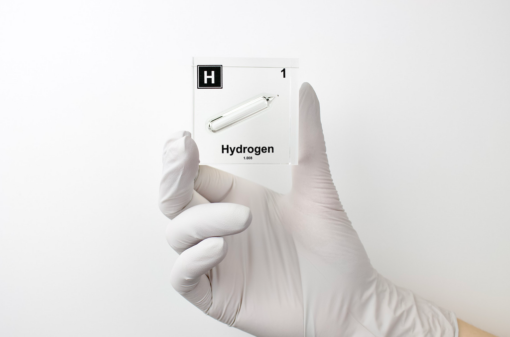 Hydrogen Element Cube - 2" Acrylic Display - Atomic Number 1