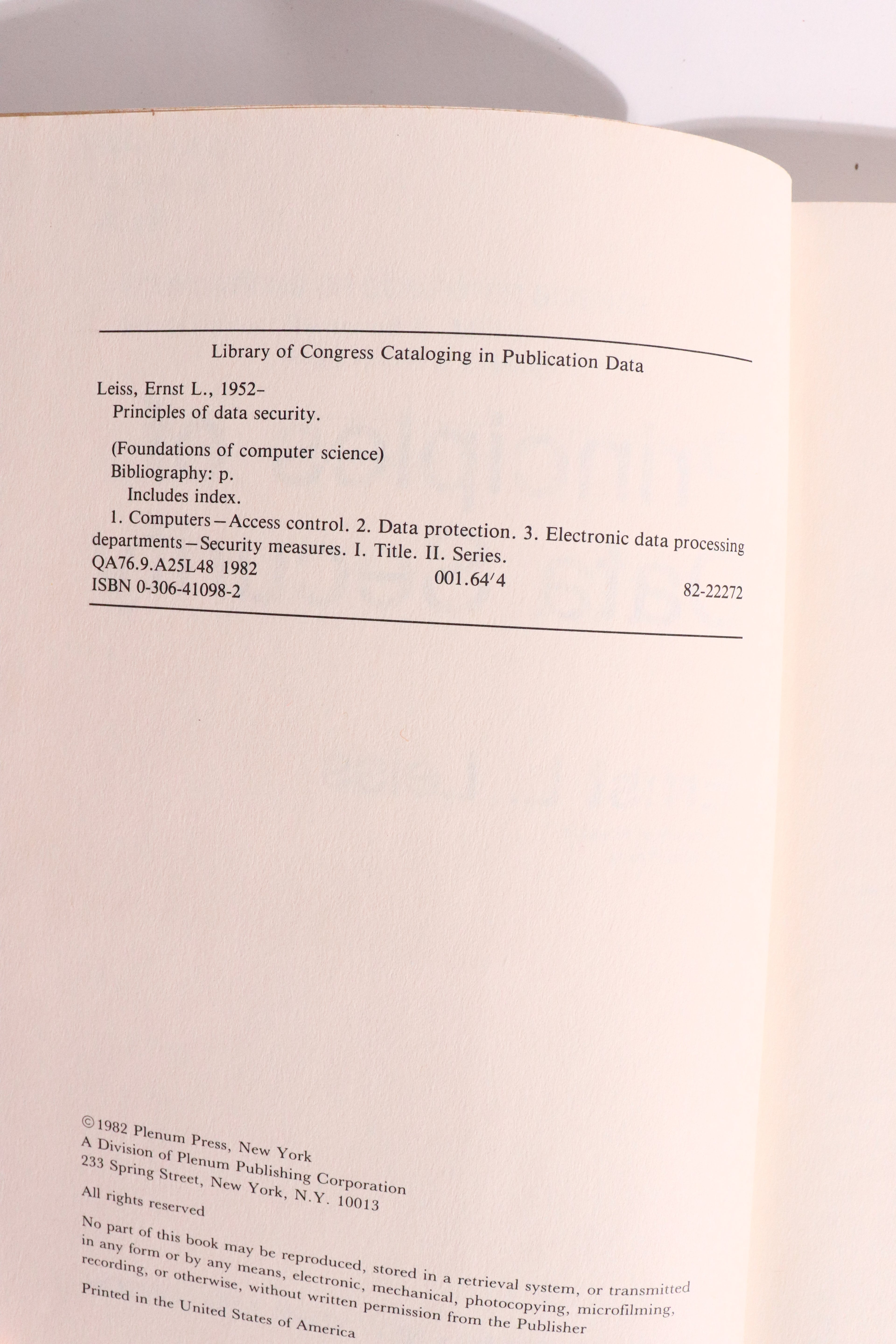 Principles of Data Security — Ernst L. Leiss, 1982 | Early Computer Security & Cryptography