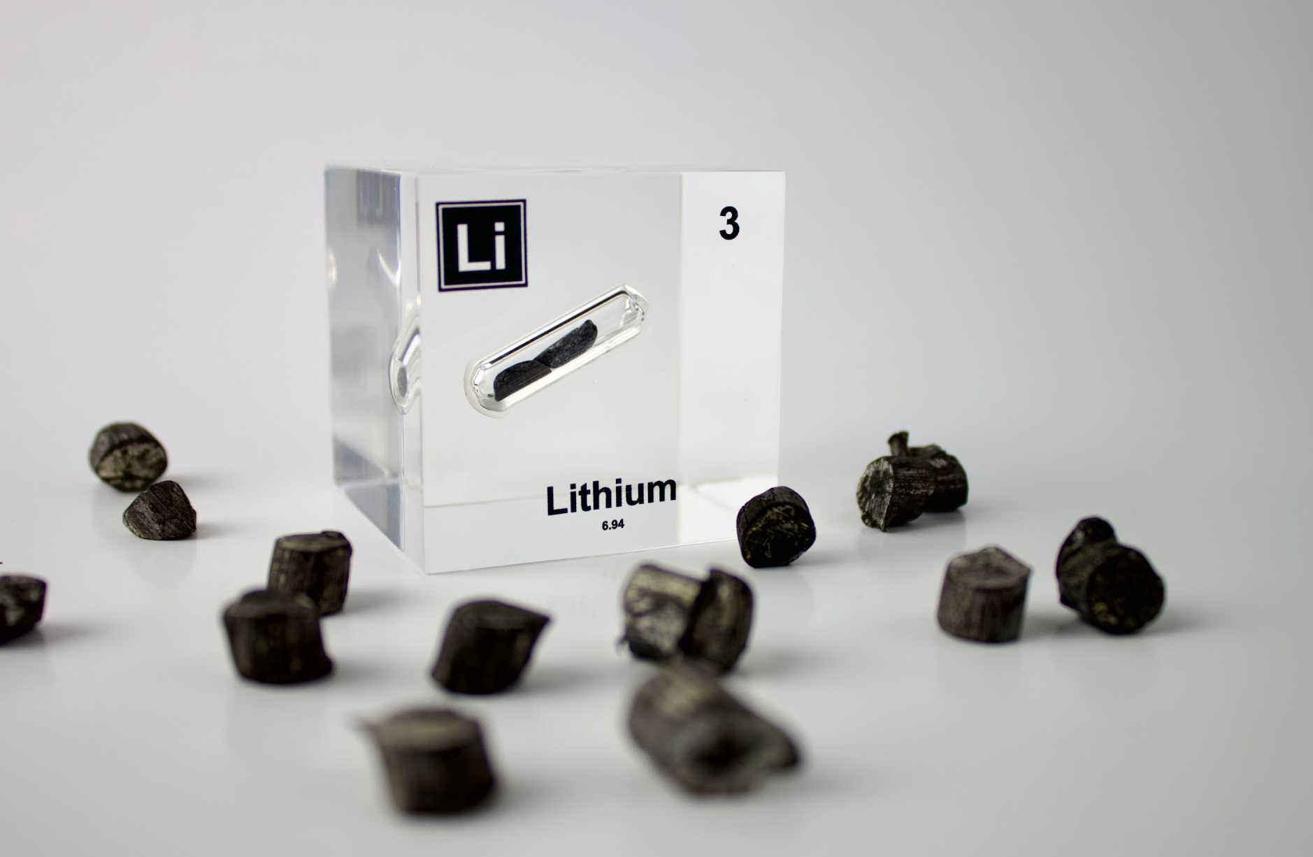 Lithium Element Cube - 2" Acrylic Display - Atomic Number 3