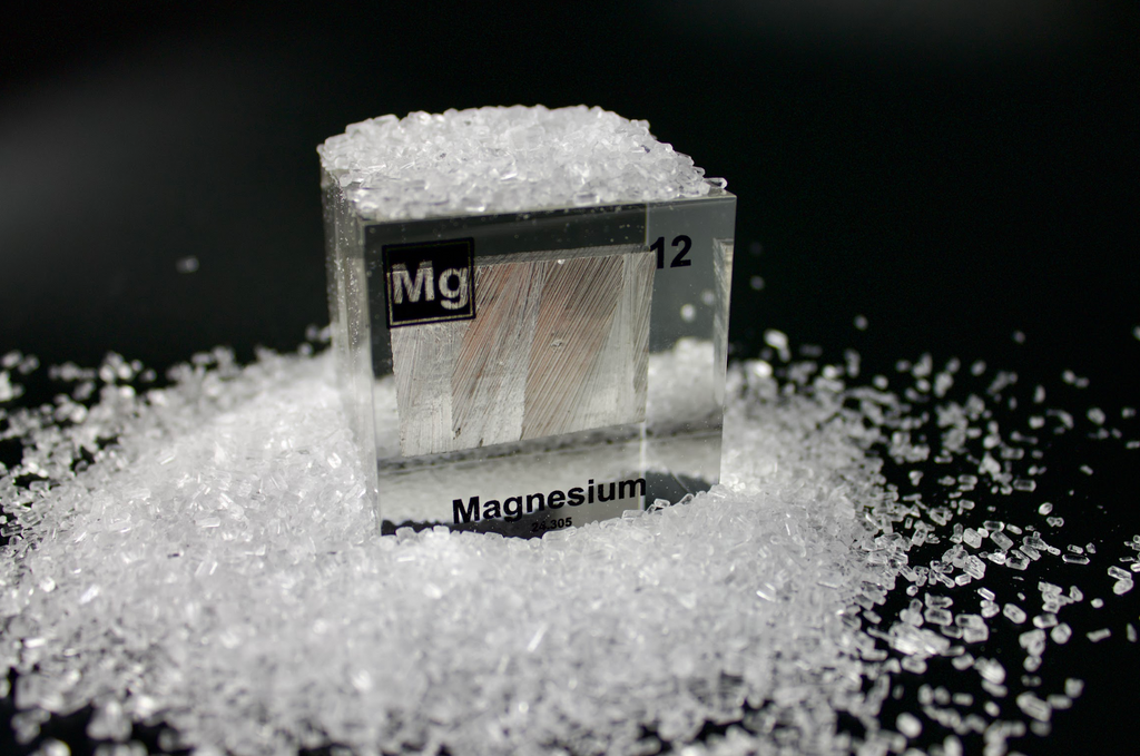 Magnesium Element Cube - 2" Acrylic Display - Atomic Number 12