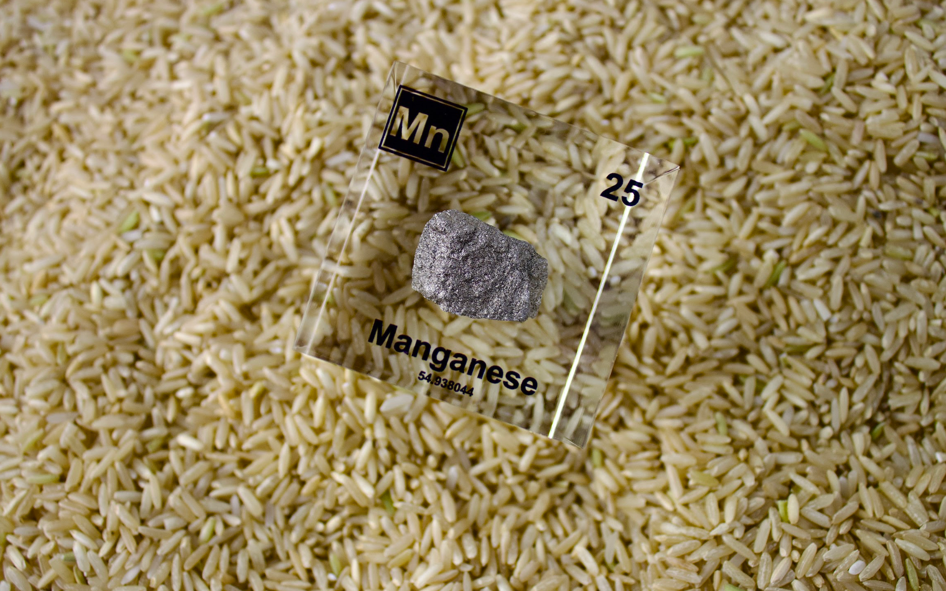 Manganese Element Cube - 2" Acrylic Display - Atomic Number 25