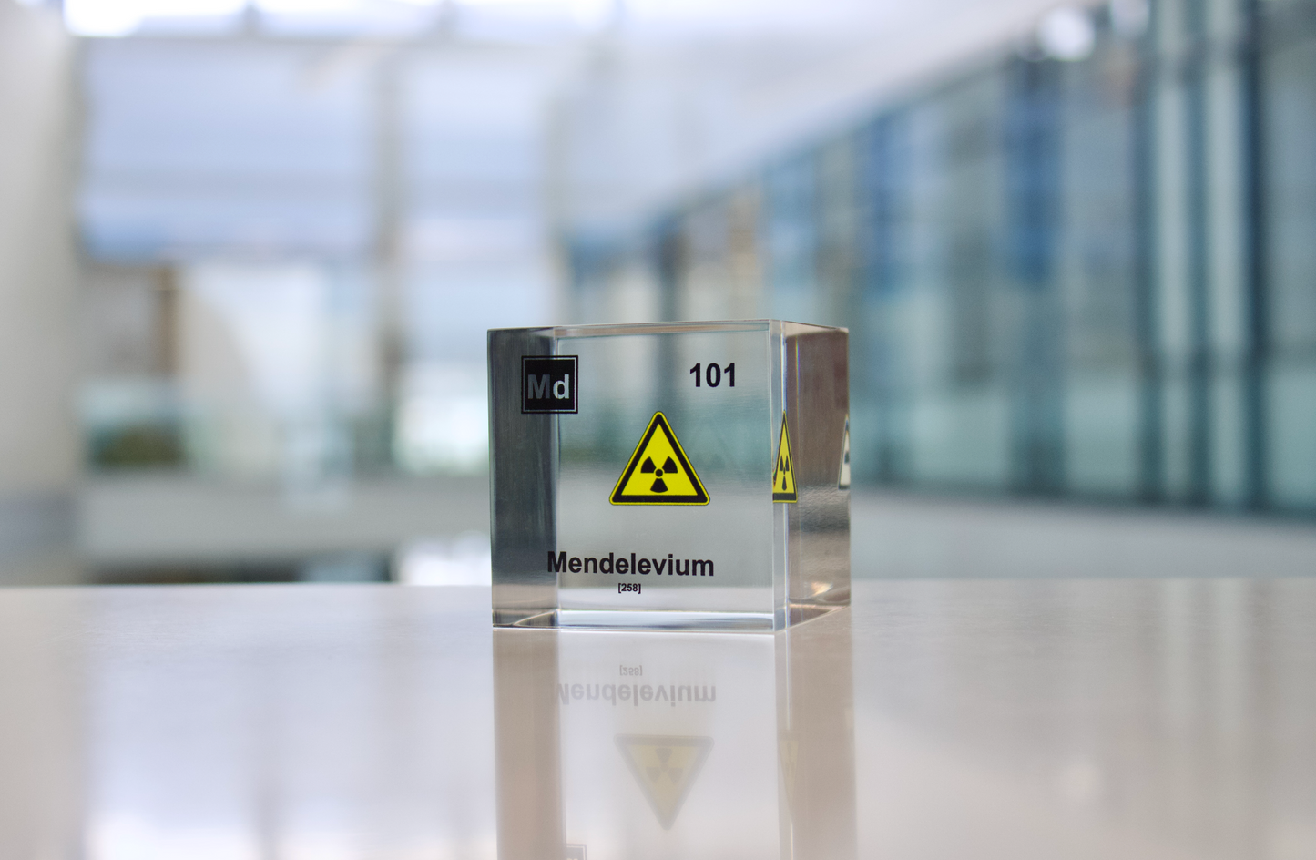 Mendelevium Element Cube - 2" Acrylic Display - Atomic Number 101