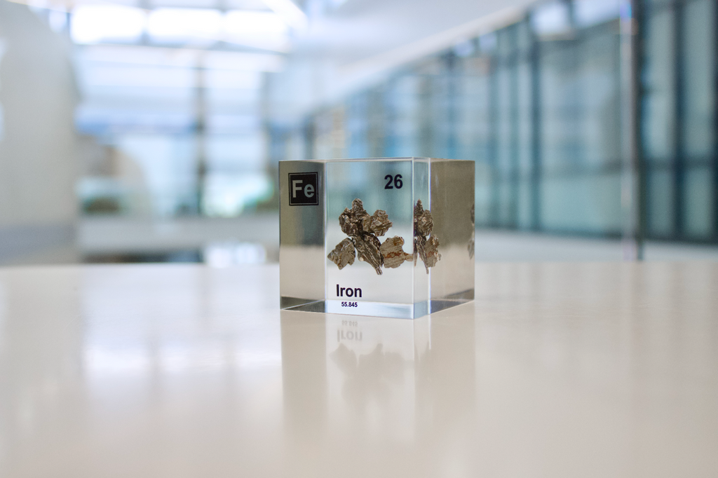 Iron Element Cube - 2" Acrylic Display - Atomic Number 26