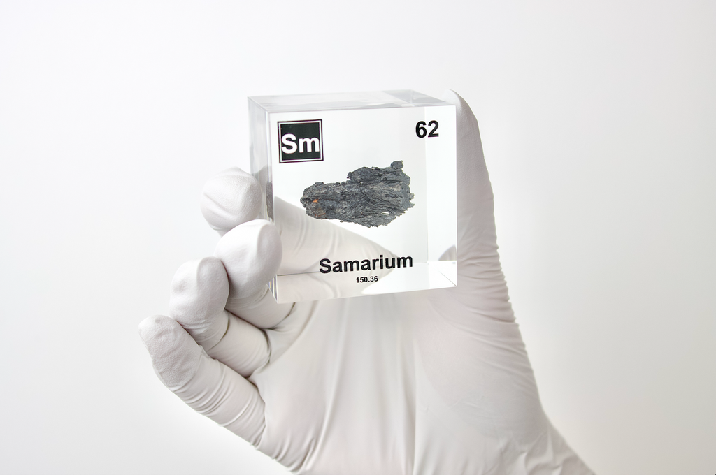 Samarium Element Cube - 2" Acrylic Display - Atomic Number 62