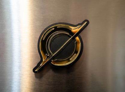 Black Hole Mirror Magnet