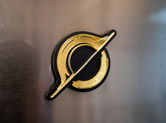 Black Hole Mirror Magnet