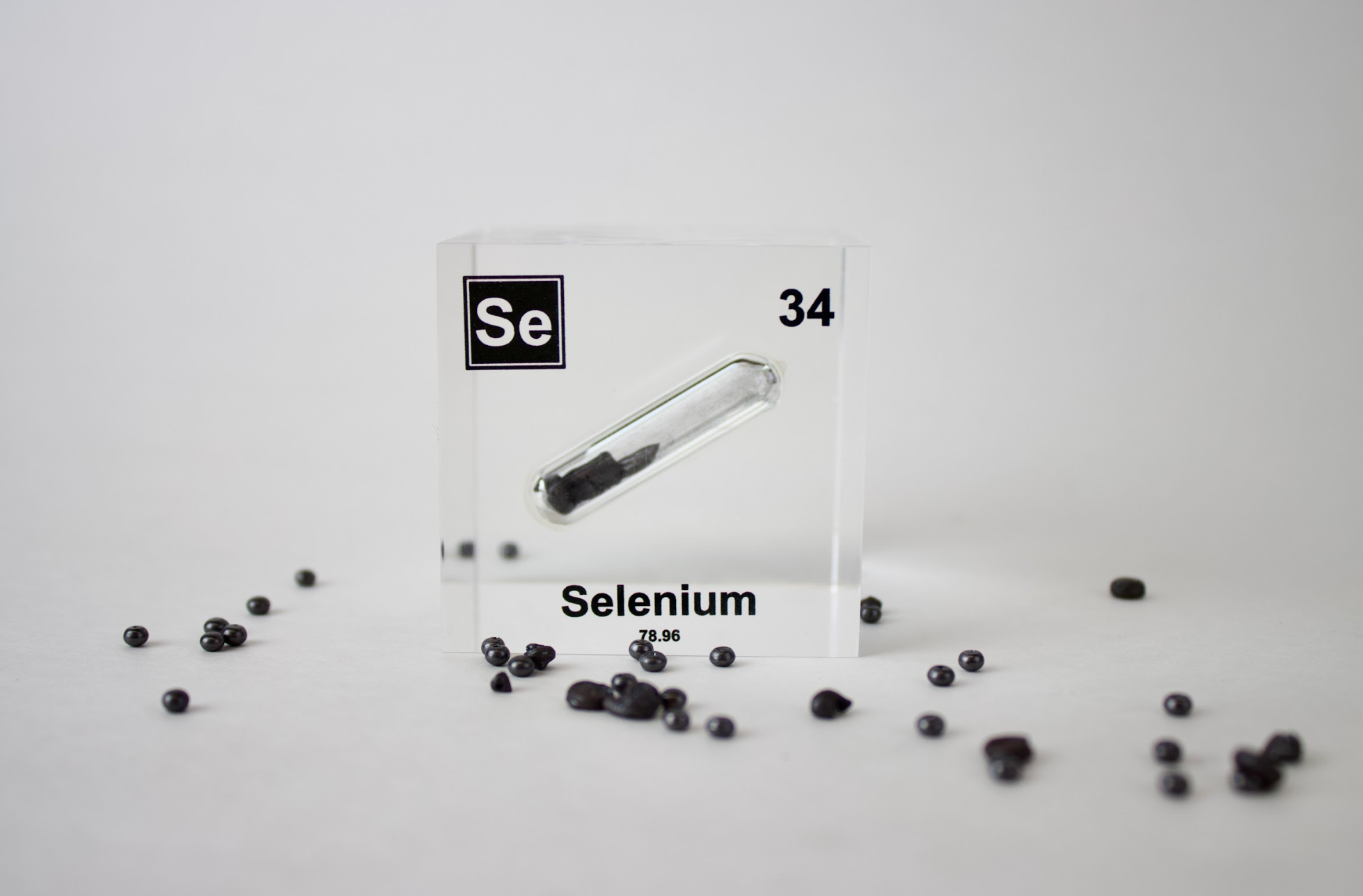 Selenium Element Cube - 2" Acrylic Display - Atomic Number 34