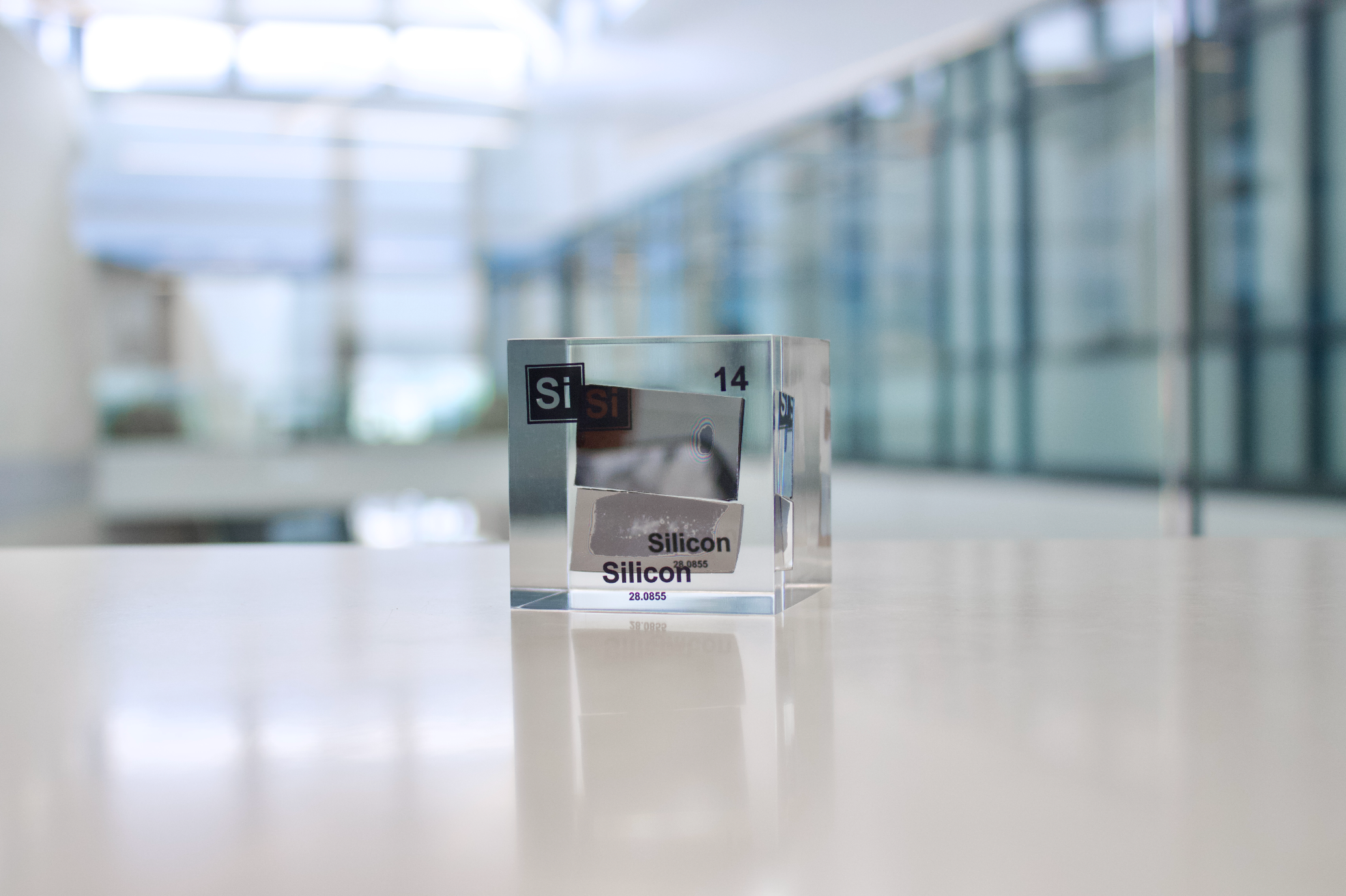 Silicon Element Cube - 2" Acrylic Display - Atomic Number 14