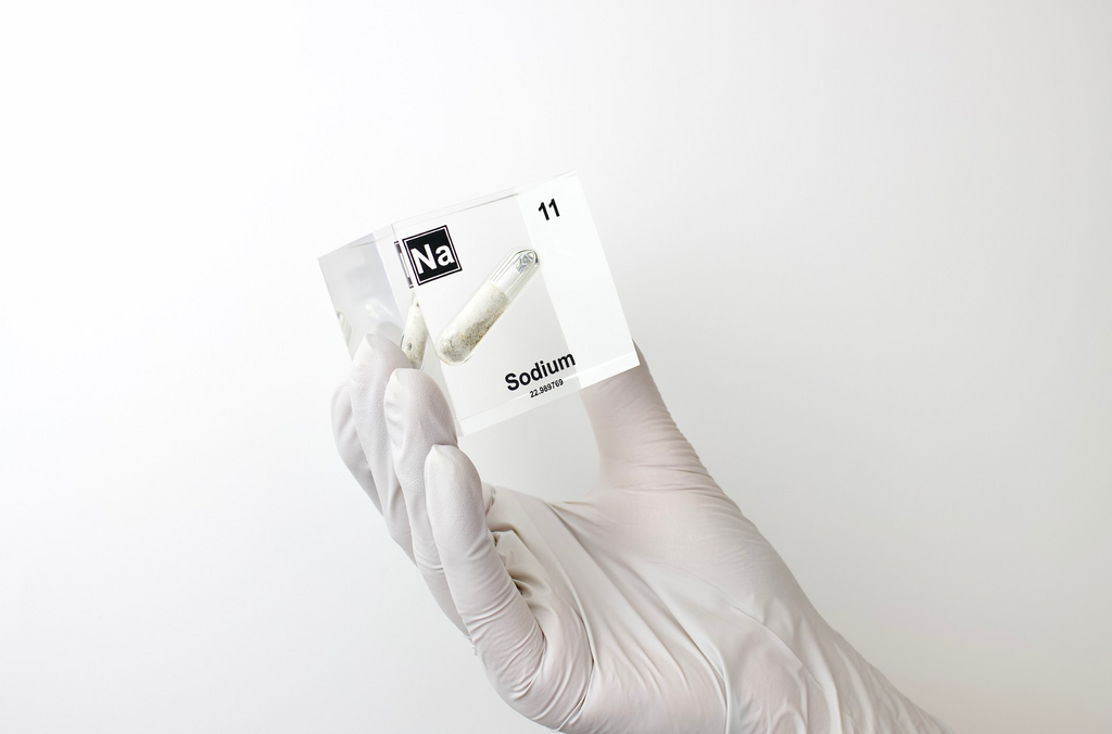 Sodium Element Cube - 2" Acrylic Display - Atomic Number 11