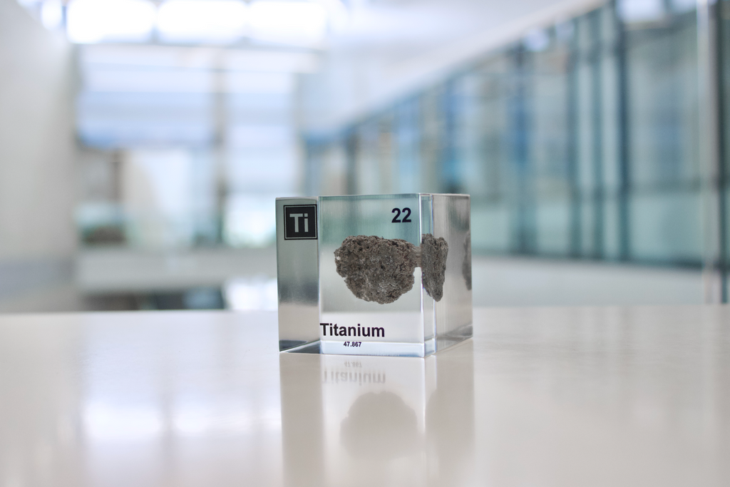 Titanium Element Cube - 2" Acrylic Display - Atomic Number 22