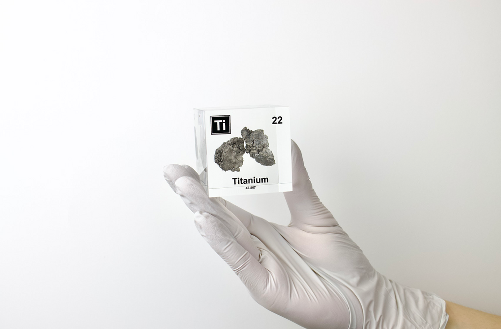 Titanium Element Cube - 2" Acrylic Display - Atomic Number 22