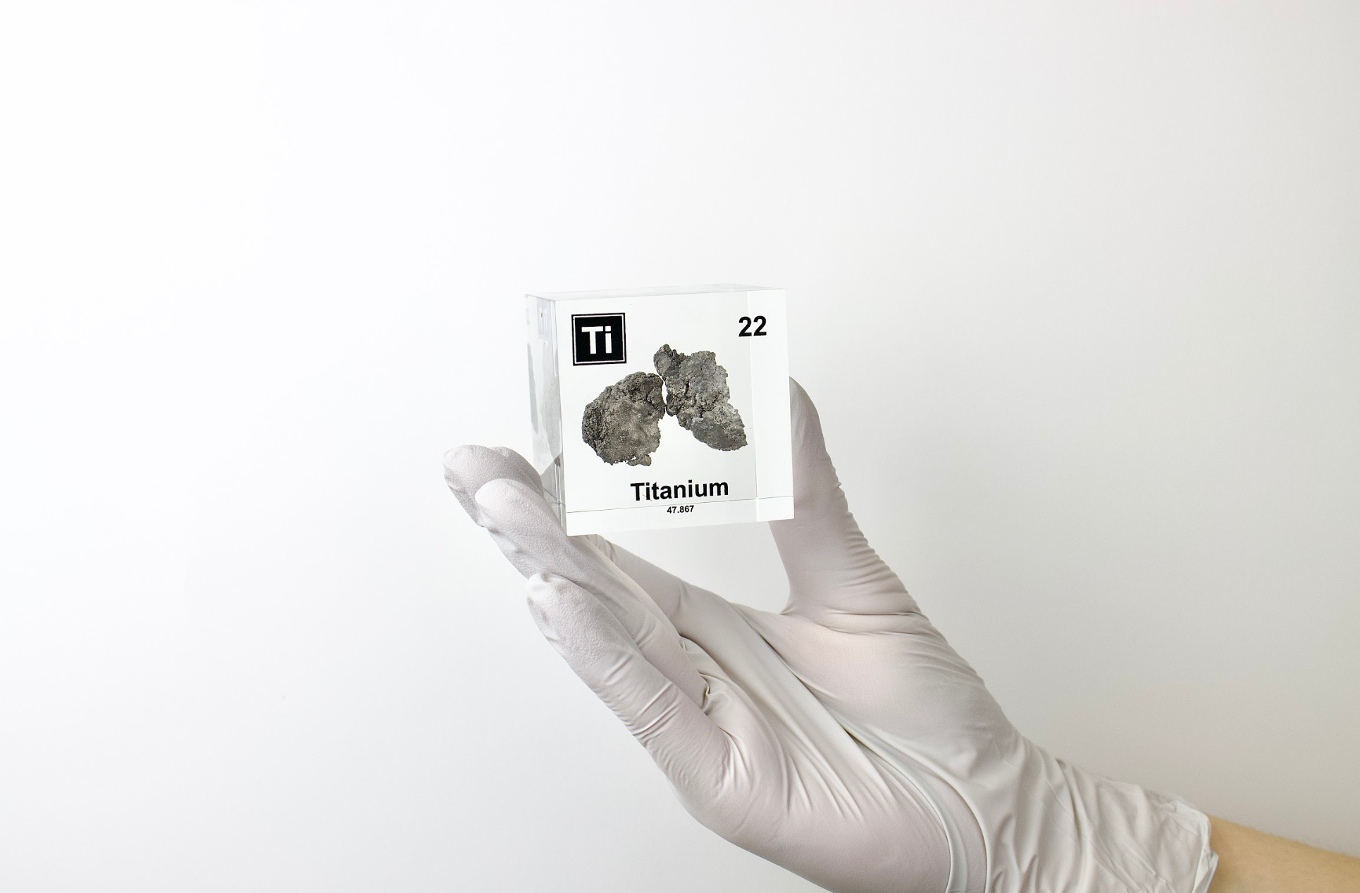 Titanium Element Cube - 2" Acrylic Display - Atomic Number 22
