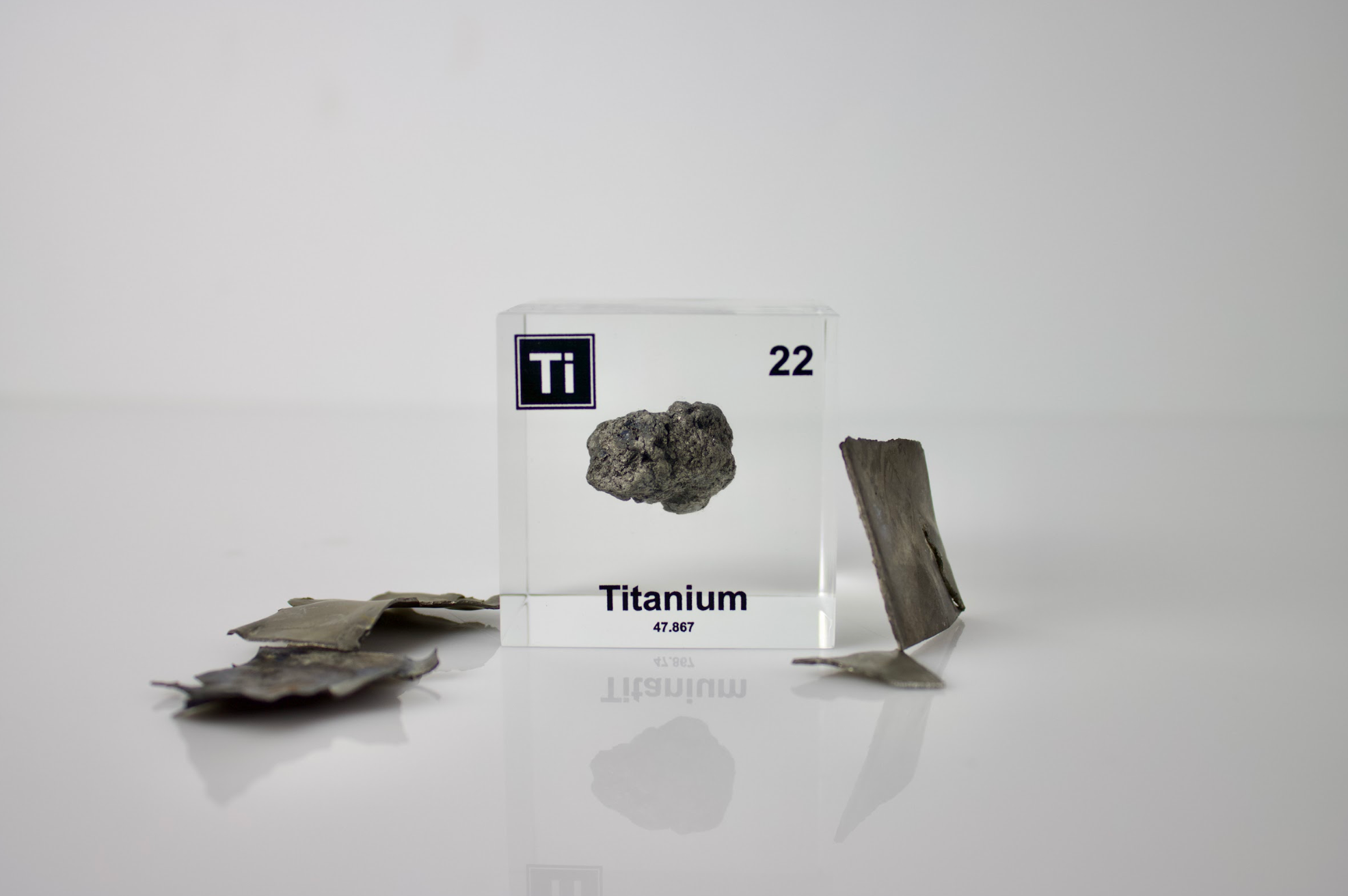 Titanium Element Cube - 2" Acrylic Display - Atomic Number 22