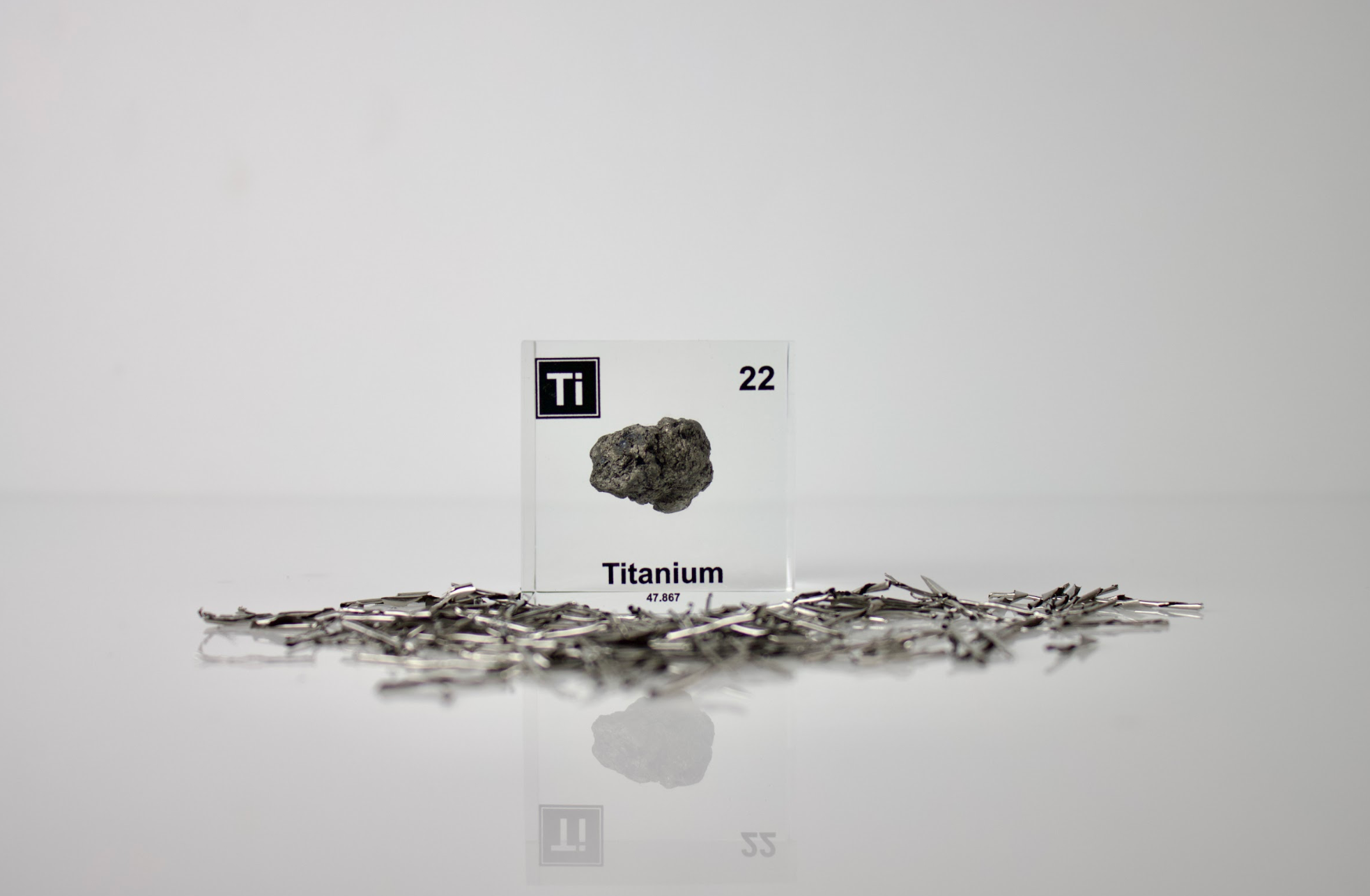 Titanium Element Cube - 2" Acrylic Display - Atomic Number 22