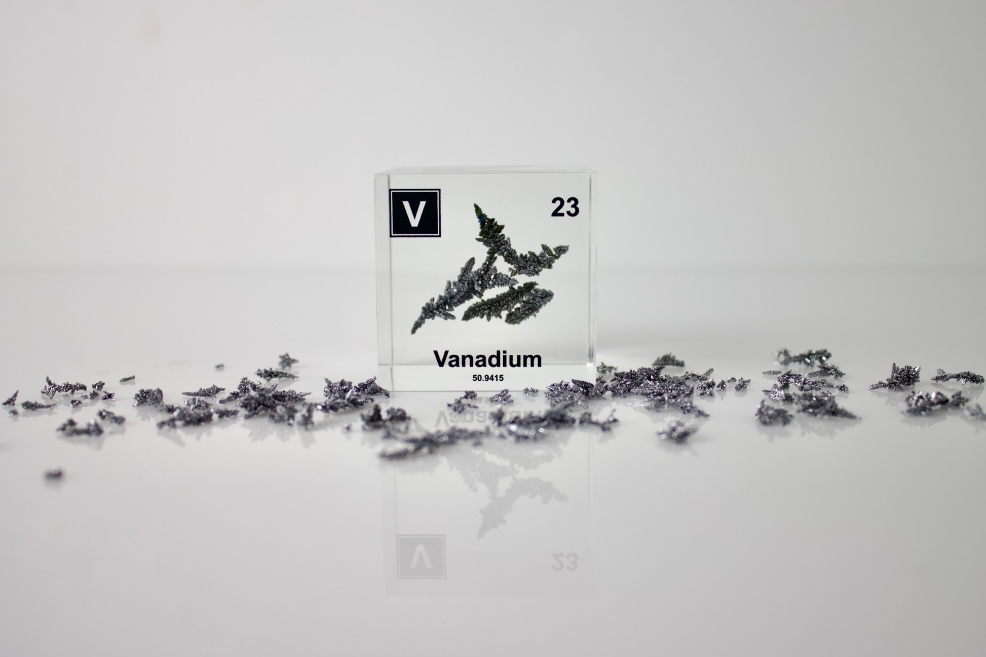 Vanadium Element Cube - 2" Acrylic Display - Atomic Number 23