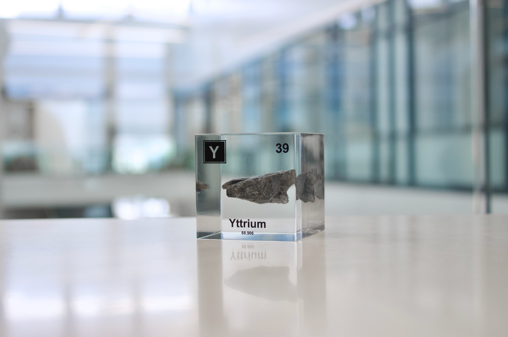 Yttrium Element Cube - 2" Acrylic Display - Atomic Number 39