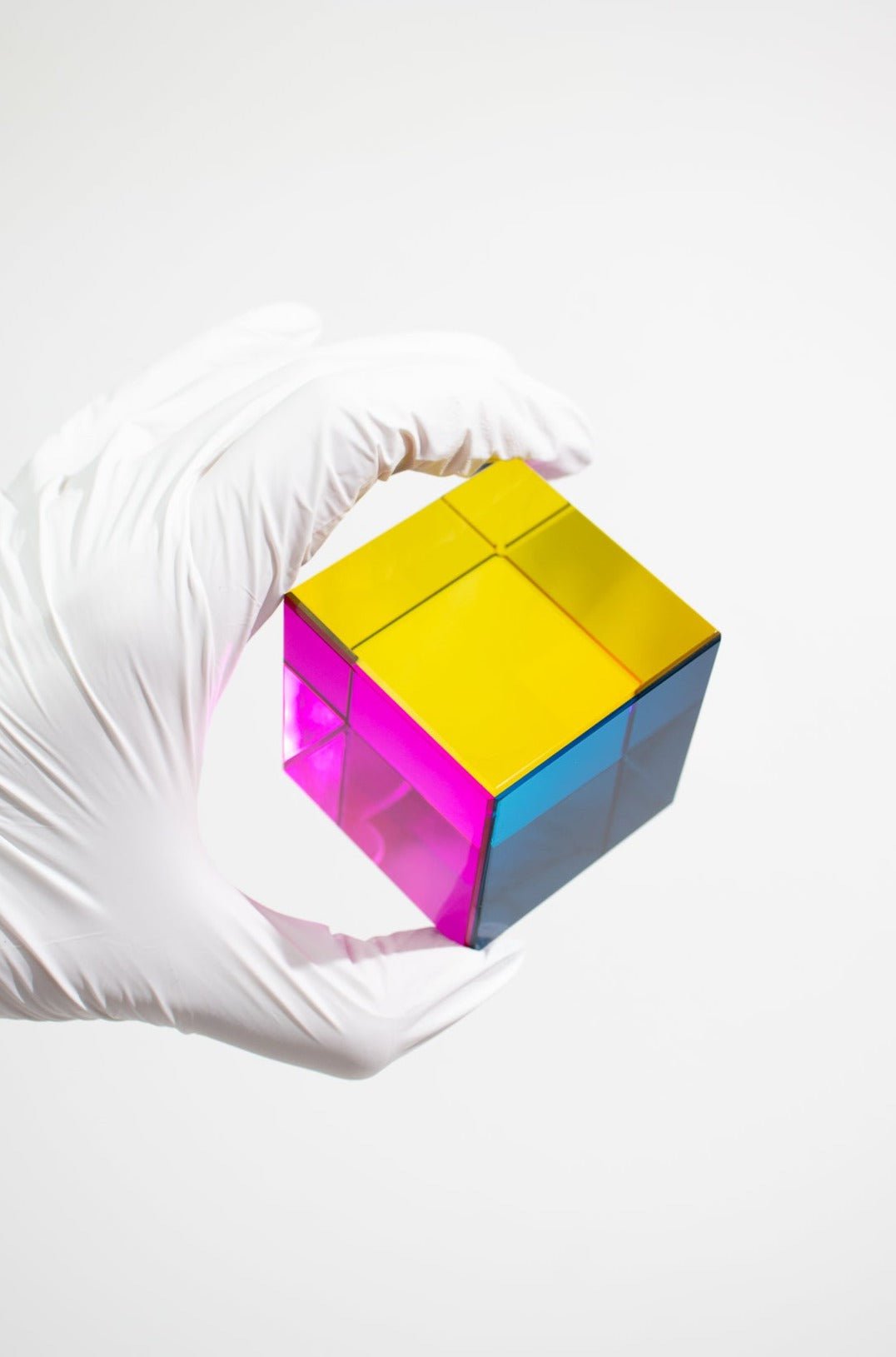 Color Mixing Cube - 2" - Demonstration from Stemcell Science Shop