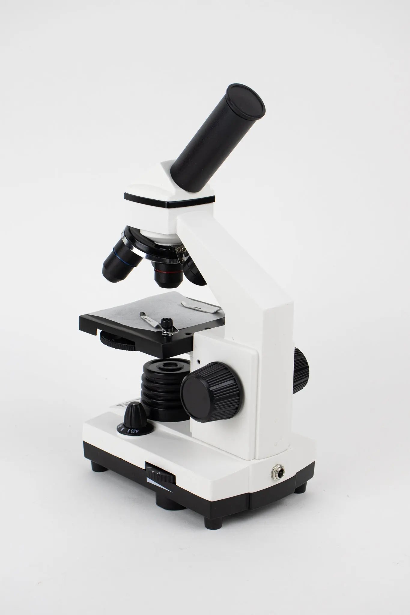 Compound Microscope CM800 - Magnification from Stemcell Science Shop