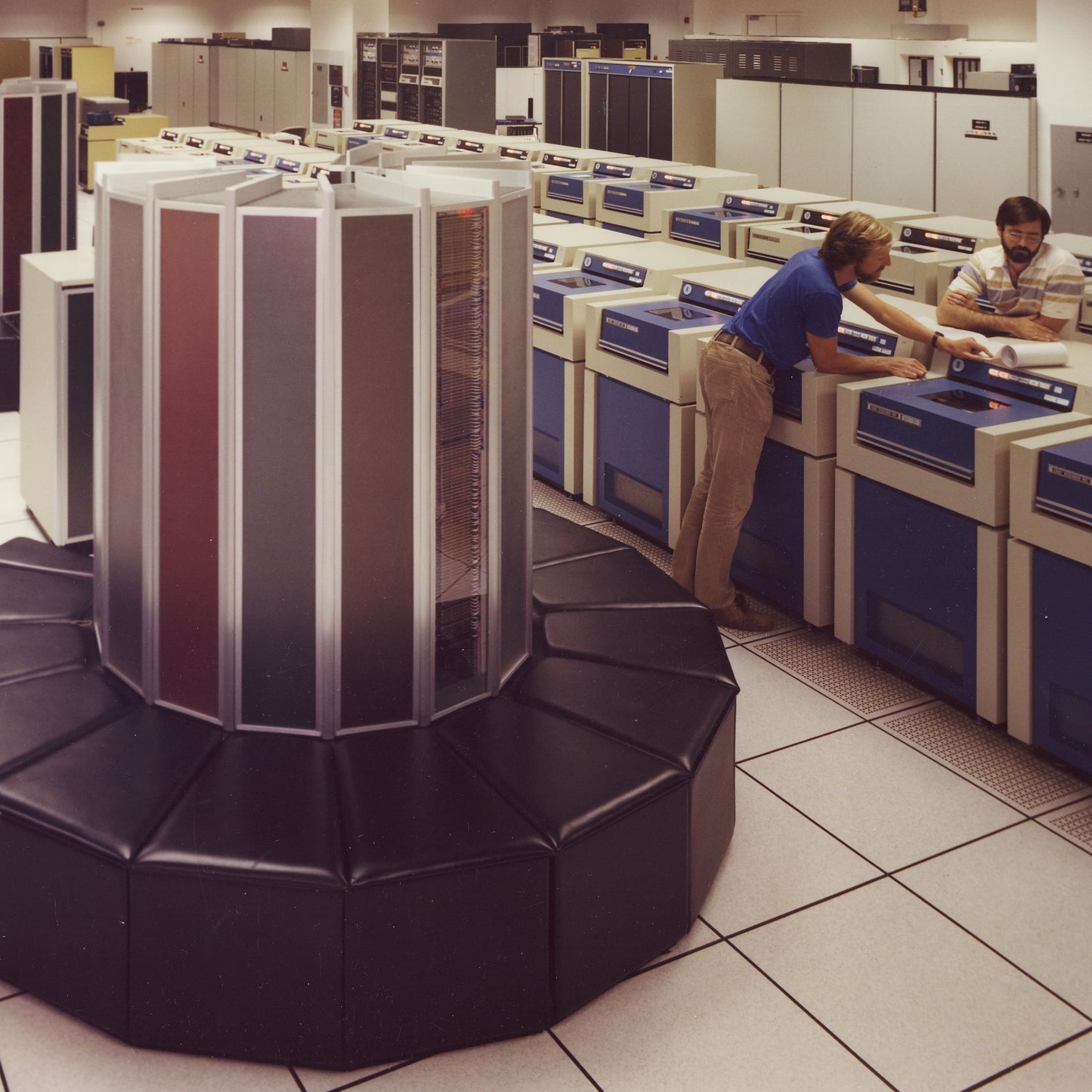 First Supercomputer Cray-1
