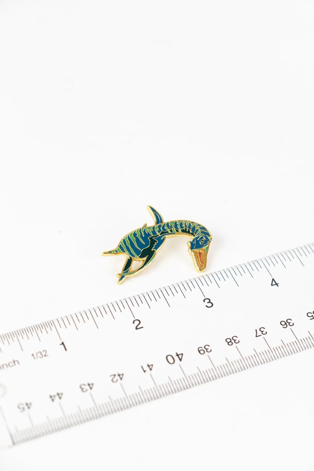 Plesiosaurus Enamel Pin (Plesiosaurus dolichodeirus), Default Title at Stemcell Science Shop