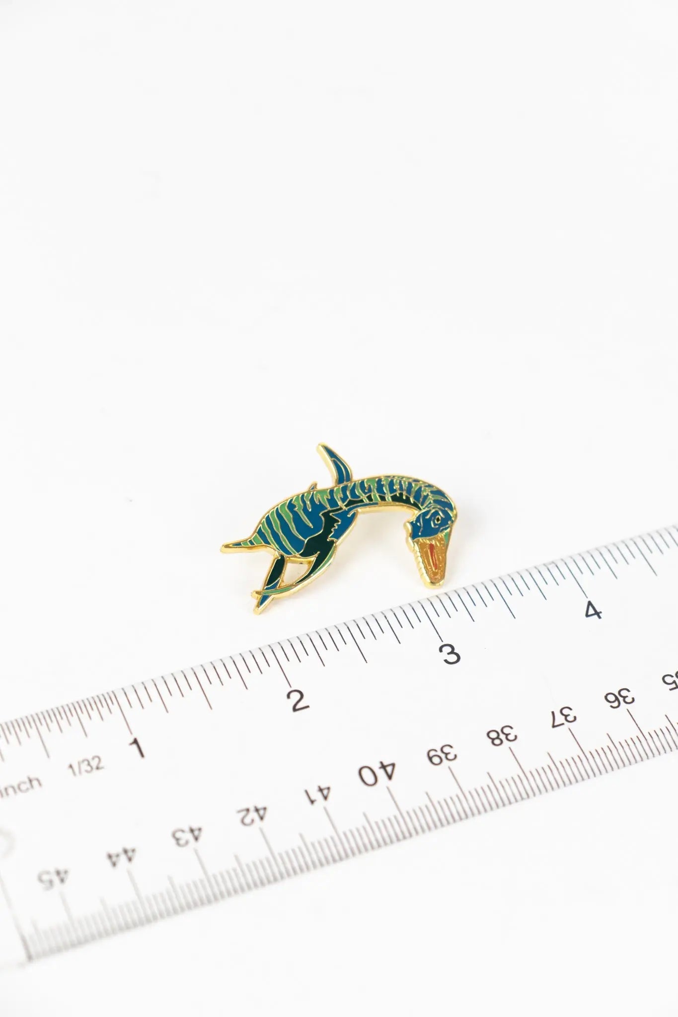 Plesiosaurus Enamel Pin (Plesiosaurus dolichodeirus), Default Title at Stemcell Science Shop