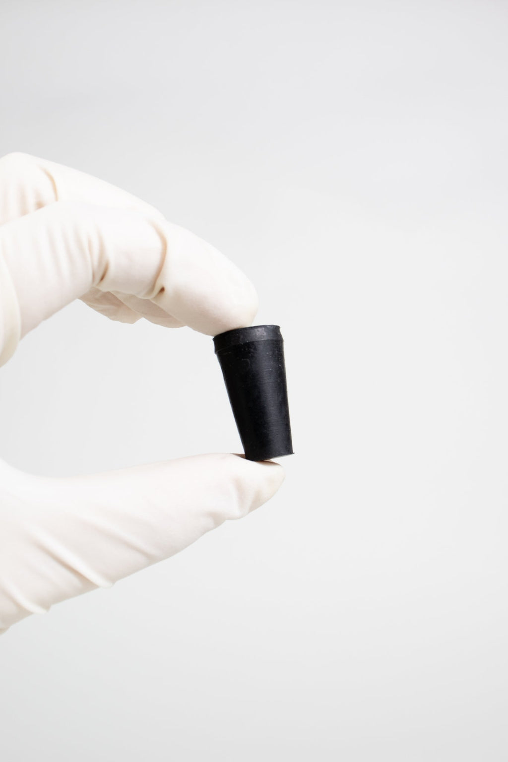 Rubber Stoppers, #00 at Stemcell Science Shop