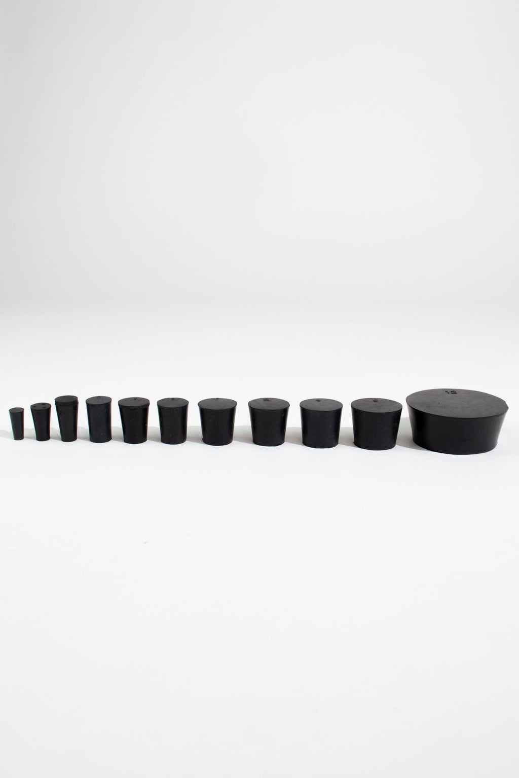 Rubber Stoppers, #0000 at Stemcell Science Shop