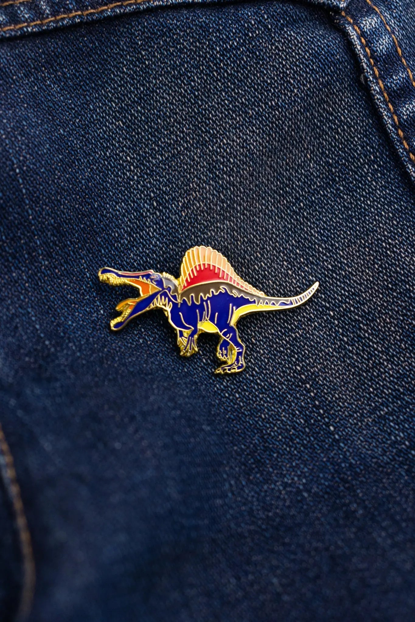 Spinosaurus Enamel Pin (Spinosaurus aegyptiacus), Default Title at Stemcell Science Shop