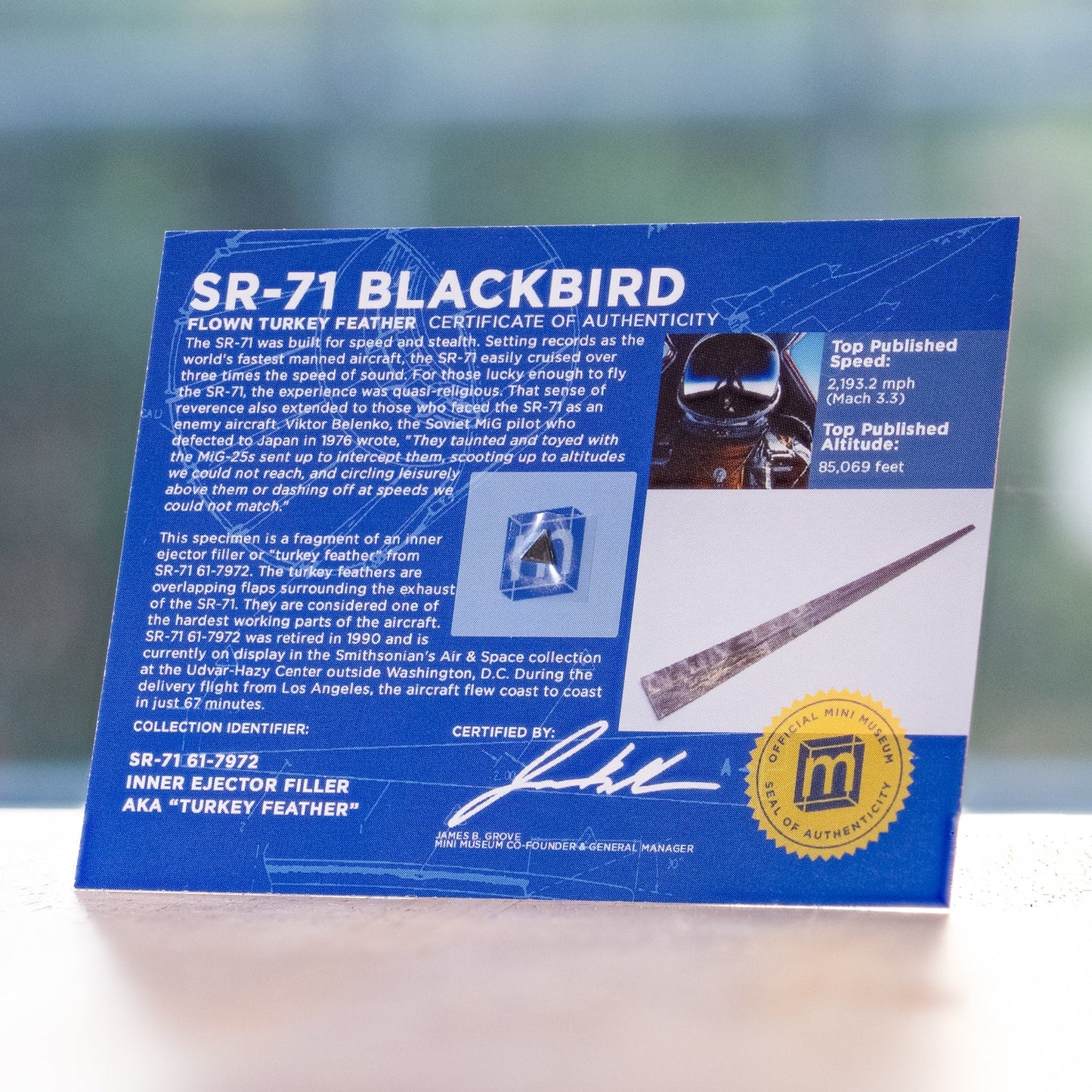 SR-71 Blackbird - Titanium Fragment - Display Card
