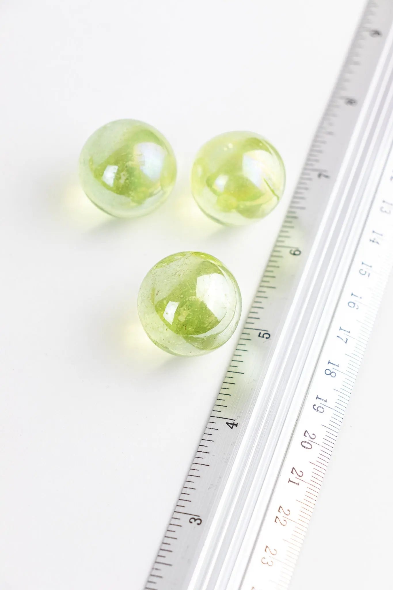 Green Uranium Glass Ball - Stemcell Science Shop