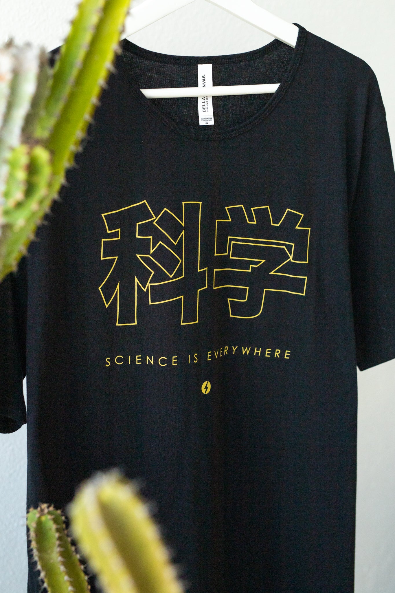 科学 Japan Tee - Black/Gold - Stemcell Science Shop