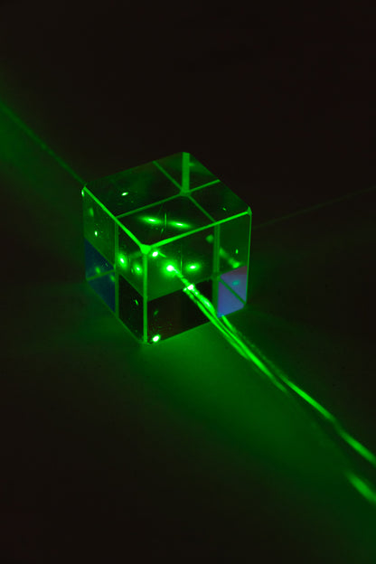 Beam Splitter Dichroic Glass X-Cube - Stemcell Science Shop